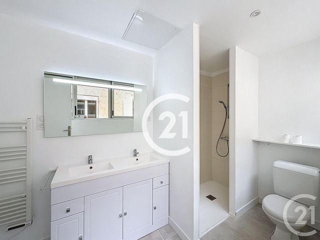 Appartement F3 à louer - 4 pièces - 92.6 m2 - COGNAC - 16 - POITOU-CHARENTES - Century 21 Xso Immobilier