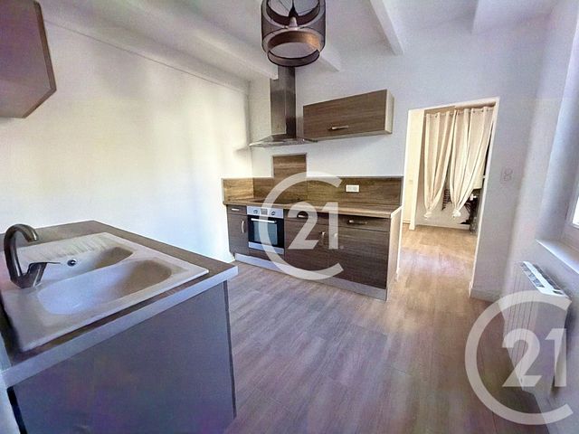 Appartement F3 à louer - 4 pièces - 92.6 m2 - COGNAC - 16 - POITOU-CHARENTES - Century 21 Xso Immobilier