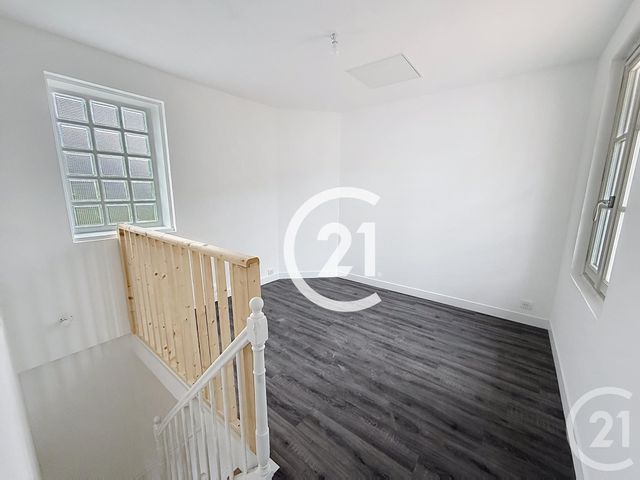 Appartement F3 à louer - 4 pièces - 92.6 m2 - COGNAC - 16 - POITOU-CHARENTES - Century 21 Xso Immobilier