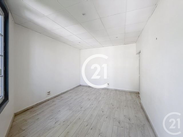 Appartement F4 à vendre - 4 pièces - 187.0 m2 - COGNAC - 16 - POITOU-CHARENTES - Century 21 Xso Immobilier