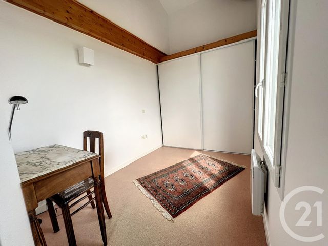 Appartement F2 à louer - 3 pièces - 60.1 m2 - COGNAC - 16 - POITOU-CHARENTES - Century 21 Xso Immobilier