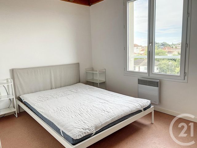 Appartement F2 à louer - 3 pièces - 60.1 m2 - COGNAC - 16 - POITOU-CHARENTES - Century 21 Xso Immobilier