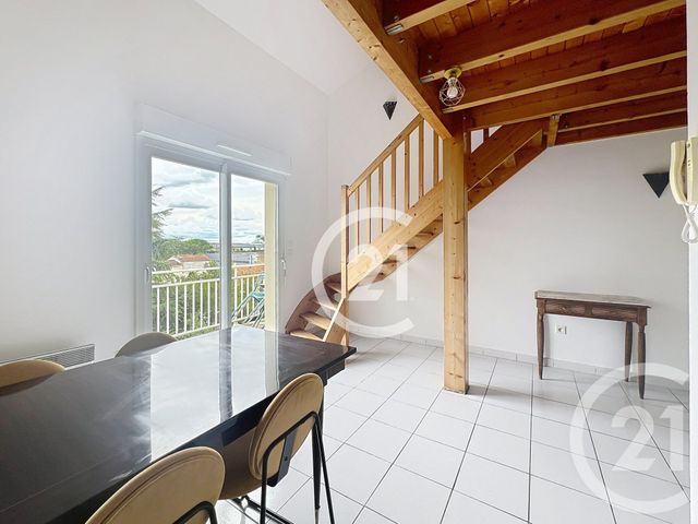 Appartement F2 à louer - 3 pièces - 60.1 m2 - COGNAC - 16 - POITOU-CHARENTES - Century 21 Xso Immobilier