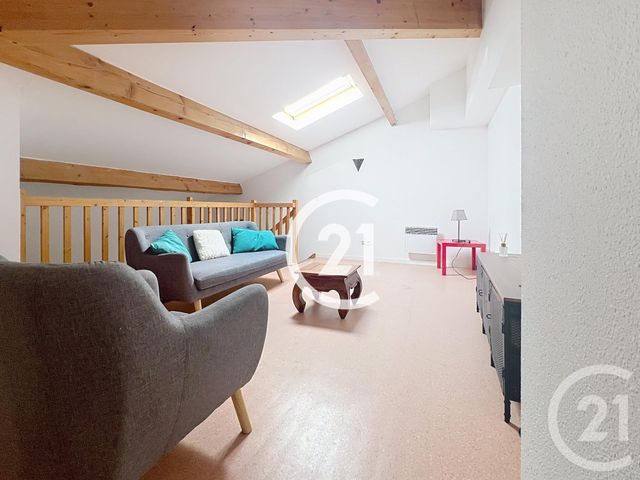 Appartement F2 à louer - 3 pièces - 60.1 m2 - COGNAC - 16 - POITOU-CHARENTES - Century 21 Xso Immobilier