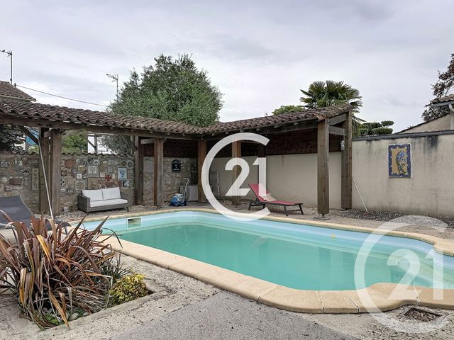 maison à vendre - 6 pièces - 228.0 m2 - CHANIERS - 17 - POITOU-CHARENTES - Century 21 Xso Immobilier