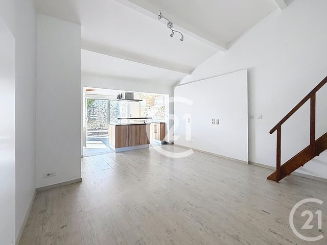 maison à louer - 3 pièces - 64.0 m2 - COGNAC - 16 - POITOU-CHARENTES - Century 21 Xso Immobilier