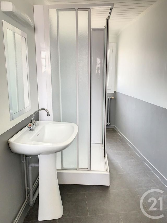 maison à louer - 7 pièces - 147.0 m2 - COGNAC - 16 - POITOU-CHARENTES - Century 21 Xso Immobilier
