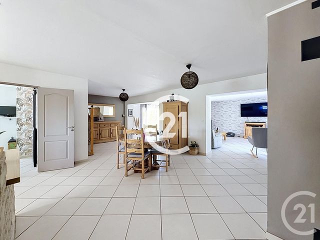 maison à vendre - 5 pièces - 141.0 m2 - JUILLAC LE COQ - 16 - POITOU-CHARENTES - Century 21 Xso Immobilier