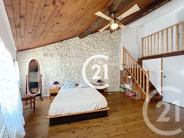 maison à louer - 5 pièces - 118.0 m2 - COGNAC - 16 - POITOU-CHARENTES - Century 21 Xso Immobilier