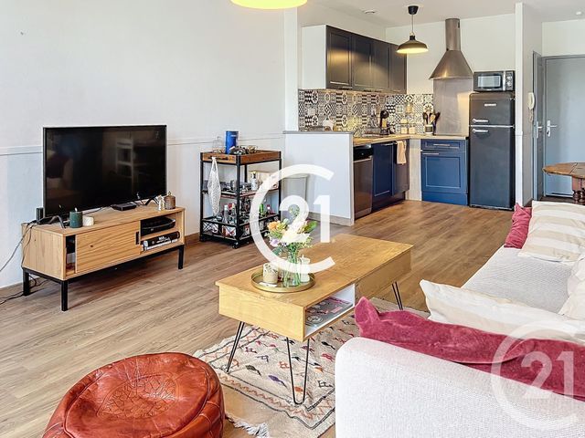 Appartement F3 à louer - 3 pièces - 55.3 m2 - COGNAC - 16 - POITOU-CHARENTES - Century 21 Xso Immobilier