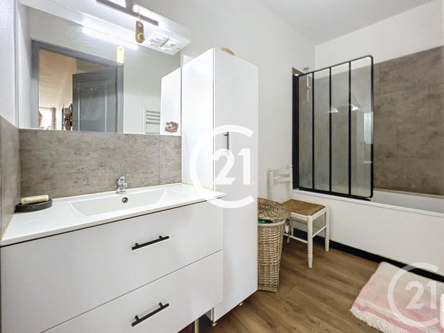 Appartement F3 à louer - 3 pièces - 55.3 m2 - COGNAC - 16 - POITOU-CHARENTES - Century 21 Xso Immobilier