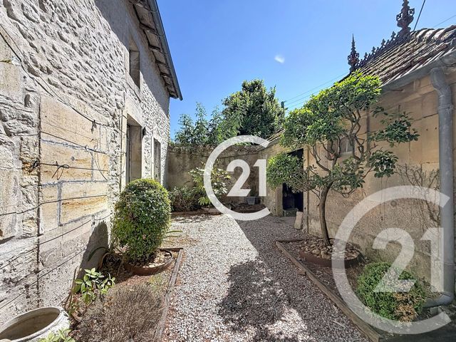 maison à vendre - 6 pièces - 223.0 m2 - CHATEAUBERNARD - 16 - POITOU-CHARENTES - Century 21 Xso Immobilier
