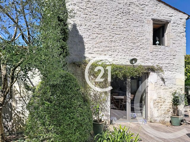 maison à vendre - 6 pièces - 223.0 m2 - CHATEAUBERNARD - 16 - POITOU-CHARENTES - Century 21 Xso Immobilier