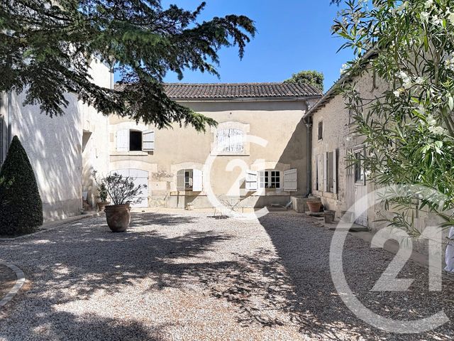 maison à vendre - 6 pièces - 223.0 m2 - CHATEAUBERNARD - 16 - POITOU-CHARENTES - Century 21 Xso Immobilier