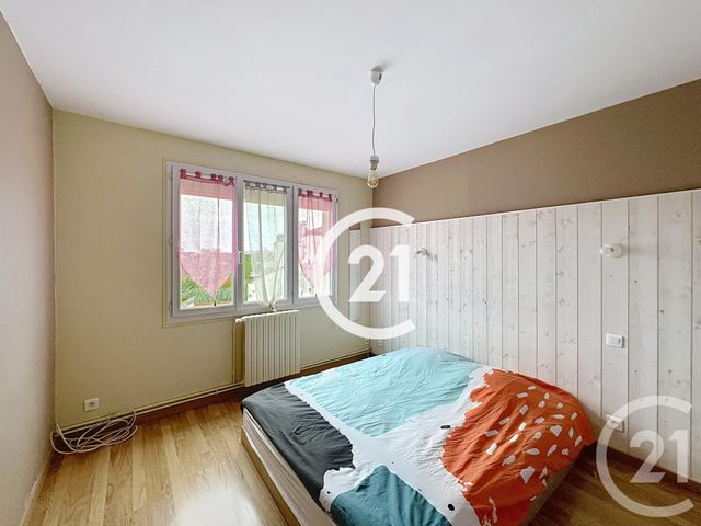 Appartement F2 à louer - 2 pièces - 64.0 m2 - COGNAC - 16 - POITOU-CHARENTES - Century 21 Xso Immobilier