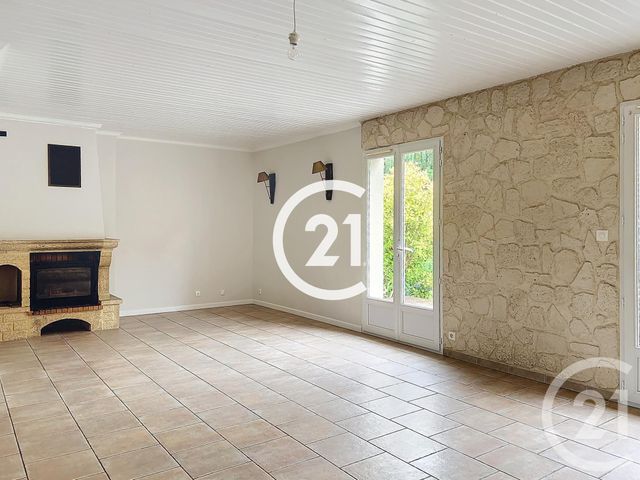 maison à louer - 4 pièces - 103.5 m2 - ST MARTIAL SUR NE - 17 - POITOU-CHARENTES - Century 21 Xso Immobilier