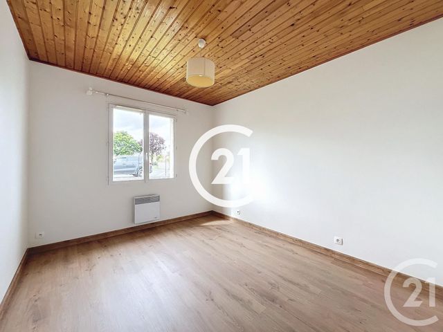 maison à louer - 4 pièces - 103.5 m2 - ST MARTIAL SUR NE - 17 - POITOU-CHARENTES - Century 21 Xso Immobilier