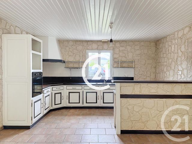 maison à louer - 4 pièces - 103.5 m2 - ST MARTIAL SUR NE - 17 - POITOU-CHARENTES - Century 21 Xso Immobilier