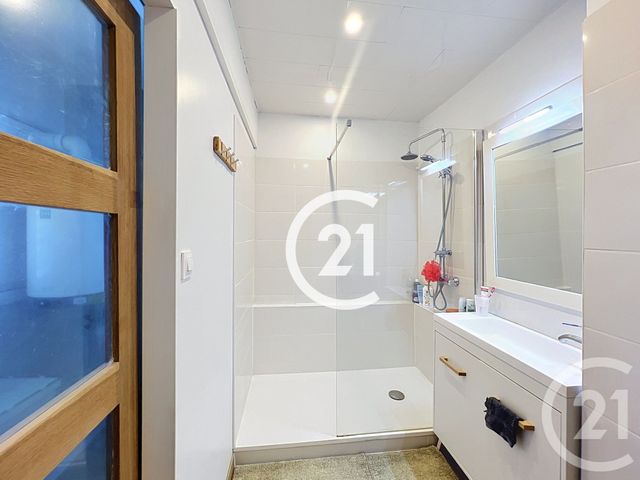 Appartement T3 à vendre - 4 pièces - 73.0 m2 - COGNAC - 16 - POITOU-CHARENTES - Century 21 Xso Immobilier