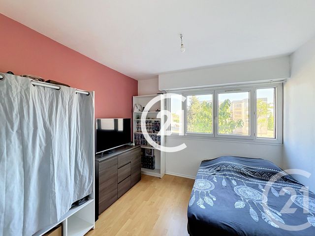 Appartement T3 à vendre - 4 pièces - 73.0 m2 - COGNAC - 16 - POITOU-CHARENTES - Century 21 Xso Immobilier