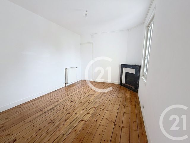 maison à louer - 6 pièces - 118.0 m2 - COGNAC - 16 - POITOU-CHARENTES - Century 21 Xso Immobilier