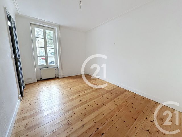 maison à louer - 6 pièces - 118.0 m2 - COGNAC - 16 - POITOU-CHARENTES - Century 21 Xso Immobilier