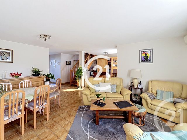 maison à vendre - 6 pièces - 133.0 m2 - JUILLAC LE COQ - 16 - POITOU-CHARENTES - Century 21 Xso Immobilier