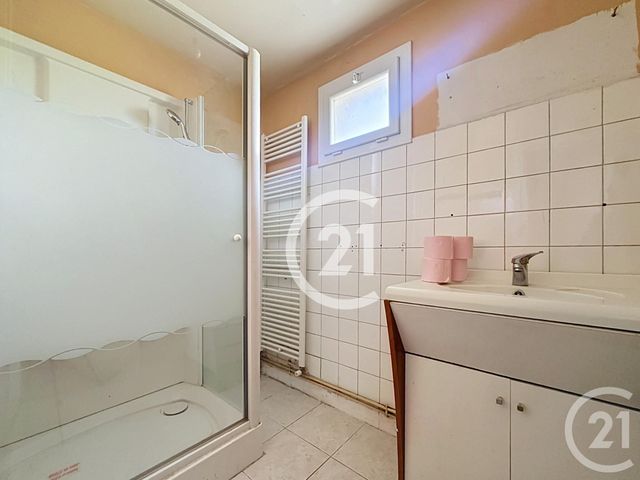 maison à vendre - 5 pièces - 151.5 m2 - LE SEURE - 17 - POITOU-CHARENTES - Century 21 Xso Immobilier
