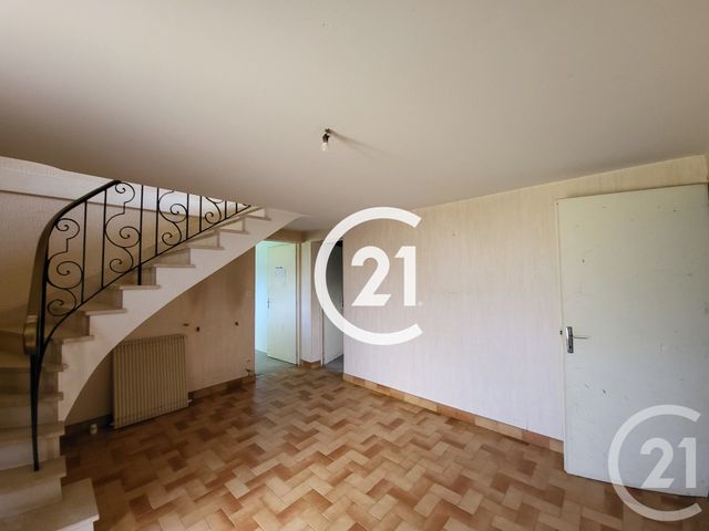 maison à louer - 5 pièces - 128.5 m2 - CHATEAUBERNARD - 16 - POITOU-CHARENTES - Century 21 Xso Immobilier