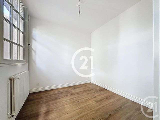 maison à vendre - 5 pièces - 145.5 m2 - ST LAURENT DE COGNAC - 16 - POITOU-CHARENTES - Century 21 Xso Immobilier