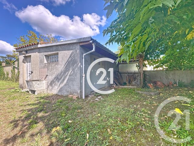 maison à vendre - 5 pièces - 145.5 m2 - ST LAURENT DE COGNAC - 16 - POITOU-CHARENTES - Century 21 Xso Immobilier