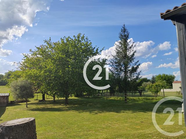 maison à vendre - 5 pièces - 120.0 m2 - ST LAURENT DE COGNAC - 16 - POITOU-CHARENTES - Century 21 Xso Immobilier