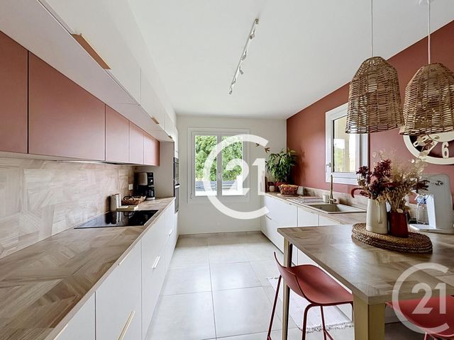 maison à vendre - 5 pièces - 120.0 m2 - ST LAURENT DE COGNAC - 16 - POITOU-CHARENTES - Century 21 Xso Immobilier