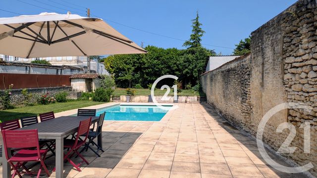 maison à louer - 10 pièces - 255.0 m2 - COGNAC - 16 - POITOU-CHARENTES - Century 21 Xso Immobilier