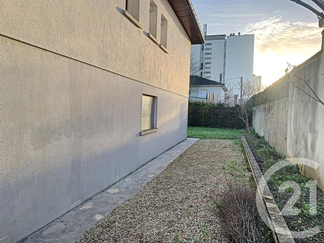 maison à vendre - 4 pièces - 162.0 m2 - COGNAC - 16 - POITOU-CHARENTES - Century 21 Xso Immobilier maison à vendre - 4 pièces - 162.0 m2 - COGNAC - 16 - POITOU-CHARENTES - Century 21 Xso Immobilier
