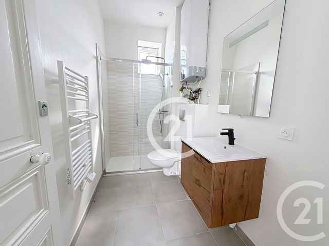 Appartement F2 à louer - 2 pièces - 40.0 m2 - COGNAC - 16 - POITOU-CHARENTES - Century 21 Xso Immobilier