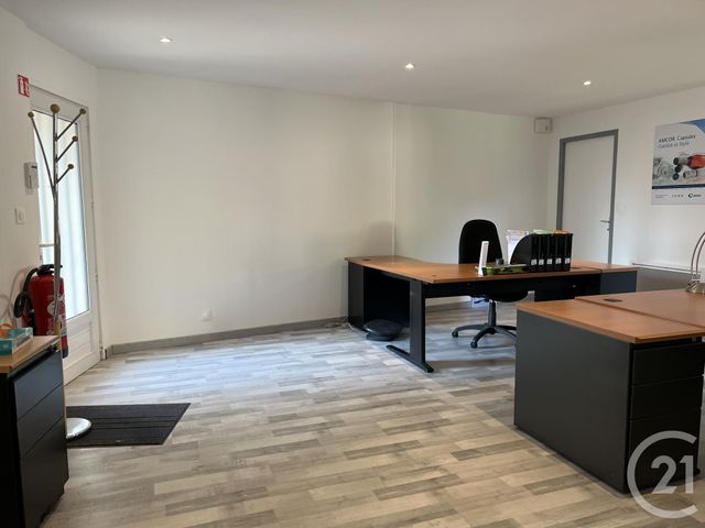 entreprise à louer - 67.3 m2 - COGNAC - 16 - POITOU-CHARENTES - Century 21 Xso Immobilier