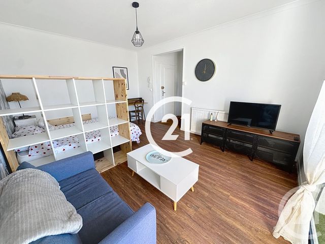 Appartement F1 à louer - 1 pièce - 27.0 m2 - COGNAC - 16 - POITOU-CHARENTES - Century 21 Xso Immobilier