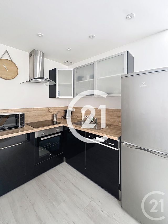 Appartement F3 à louer - 3 pièces - 70.0 m2 - COGNAC - 16 - POITOU-CHARENTES - Century 21 Xso Immobilier