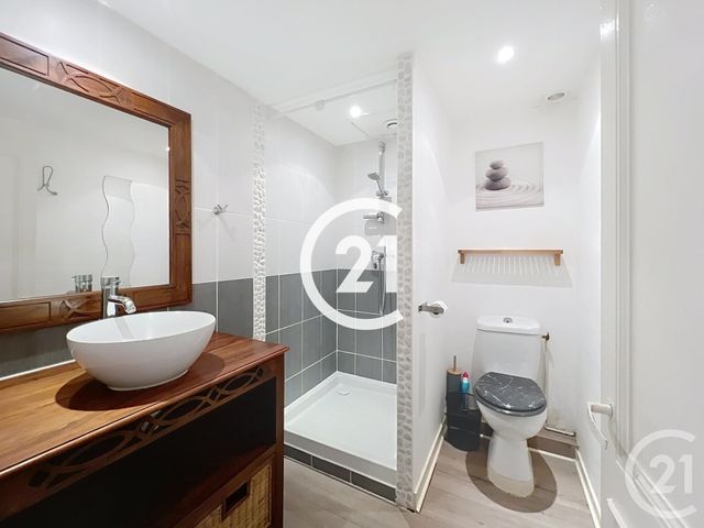 Appartement T2 à vendre - 2 pièces - 44.6 m2 - COGNAC - 16 - POITOU-CHARENTES - Century 21 Xso Immobilier