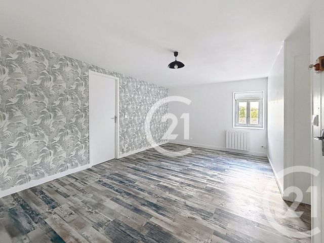 Appartement F2 à louer - 2 pièces - 40.0 m2 - COGNAC - 16 - POITOU-CHARENTES - Century 21 Xso Immobilier