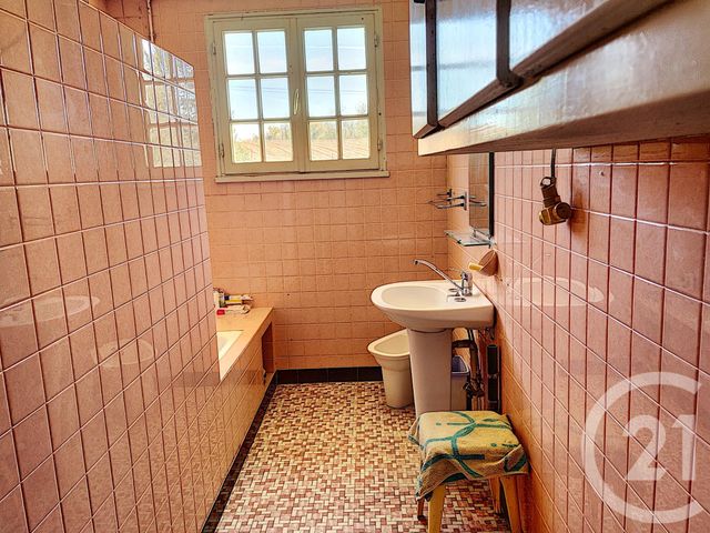 Afficher la photo en grand maison à vendre - 8 pièces - 127.0 m2 - CHATEAUNEUF SUR CHARENTE - 16 - POITOU-CHARENTES - Century 21 Xso Immobilier