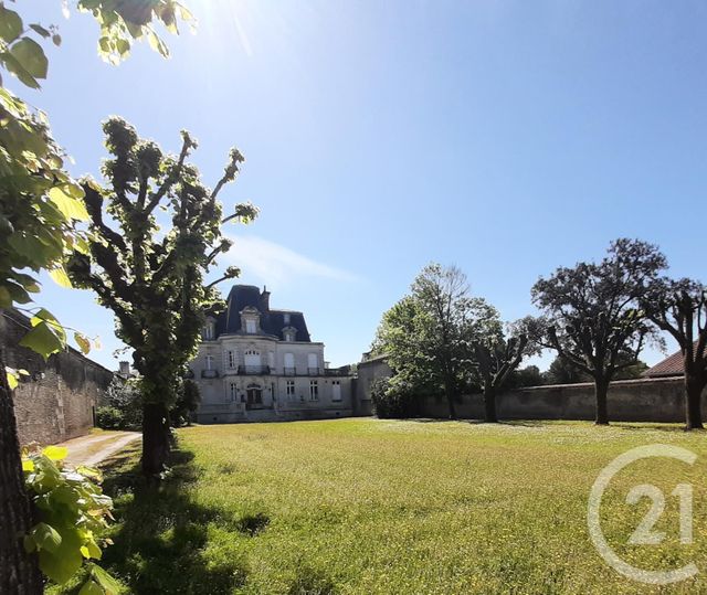 Afficher la photo en grand Studio à vendre - 1 pièce - 34.18 m2 - COGNAC - 16 - POITOU-CHARENTES - Century 21 Xso Immobilier