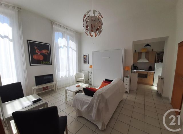 Afficher la photo en grand Studio à vendre - 1 pièce - 34.18 m2 - COGNAC - 16 - POITOU-CHARENTES - Century 21 Xso Immobilier