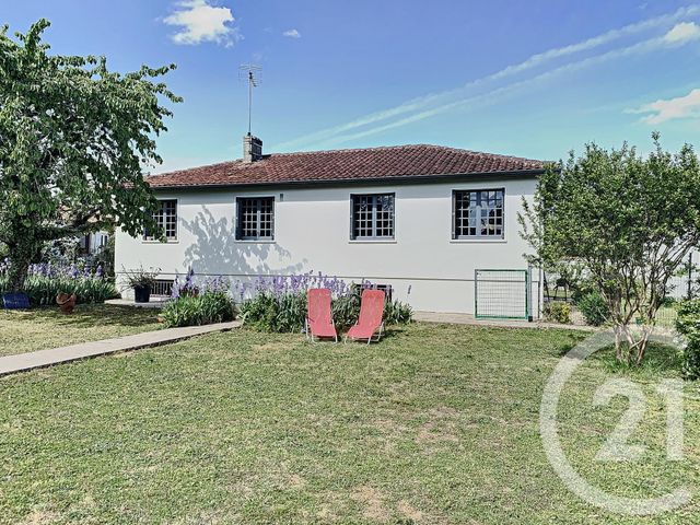 maison à vendre - 5 pièces - 94.0 m2 - COGNAC - 16 - POITOU-CHARENTES - Century 21 Xso Immobilier maison à vendre - 5 pièces - 94.0 m2 - COGNAC - 16 - POITOU-CHARENTES - Century 21 Xso Immobilier