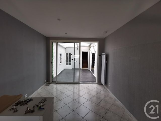 immeuble à vendre - 270.0 m2 - COGNAC - 16 - POITOU-CHARENTES - Century 21 Xso Immobilier immeuble à vendre - 270.0 m2 - COGNAC - 16 - POITOU-CHARENTES - Century 21 Xso Immobilier