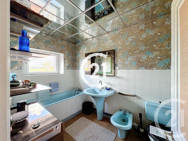 maison à vendre - 8 pièces - 281.0 m2 - CHERVES RICHEMONT - 16 - POITOU-CHARENTES - Century 21 Xso Immobilier