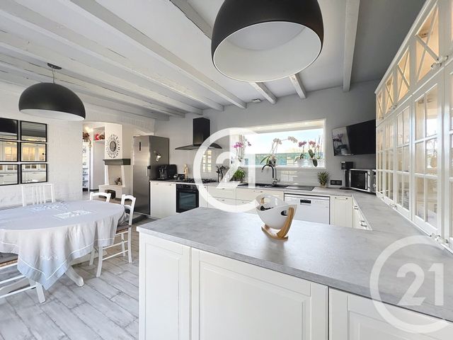 Afficher la photo en grand maison à vendre - 9 pièces - 288.0 m2 - COGNAC - 16 - POITOU-CHARENTES - Century 21 Xso Immobilier