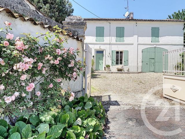 Afficher la photo en grand maison à vendre - 5 pièces - 214.0 m2 - JAVREZAC - 16 - POITOU-CHARENTES - Century 21 Xso Immobilier
