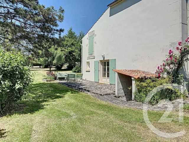 Afficher la photo en grand maison à vendre - 5 pièces - 214.0 m2 - JAVREZAC - 16 - POITOU-CHARENTES - Century 21 Xso Immobilier